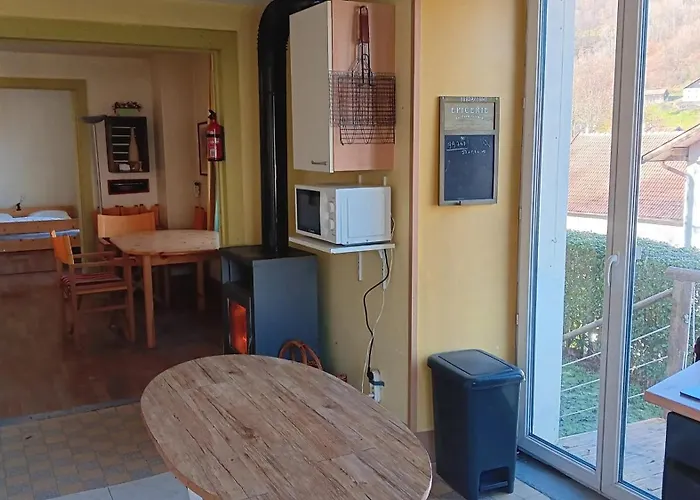 Confortable à Avec Terrasse Appartement *